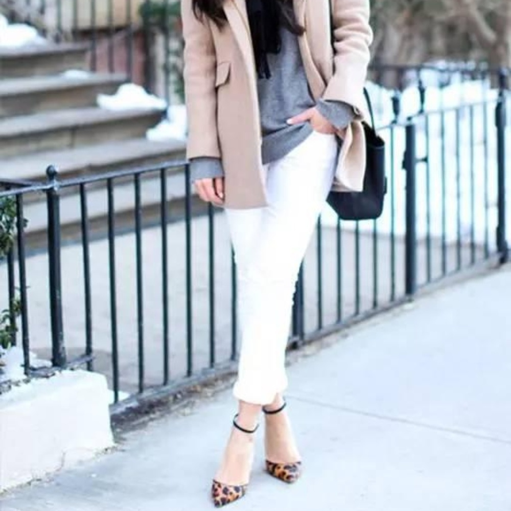 ❌SOLD!❌ Express White Cropped Skinny Jeans - Picture 2 of 8